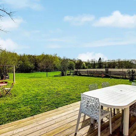 Feriehus Lovely In With Kitchen Étival-Clairefontaine