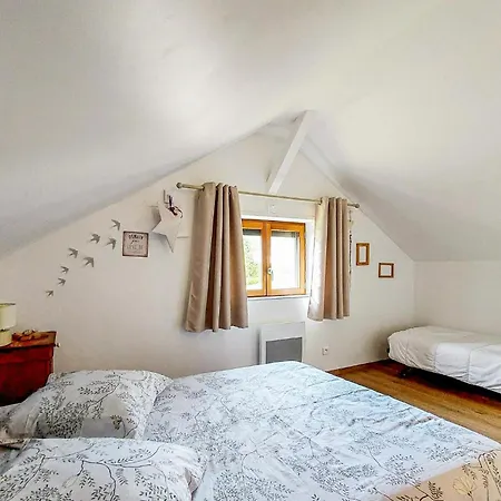 Feriehus Lovely In With Kitchen Étival-Clairefontaine
